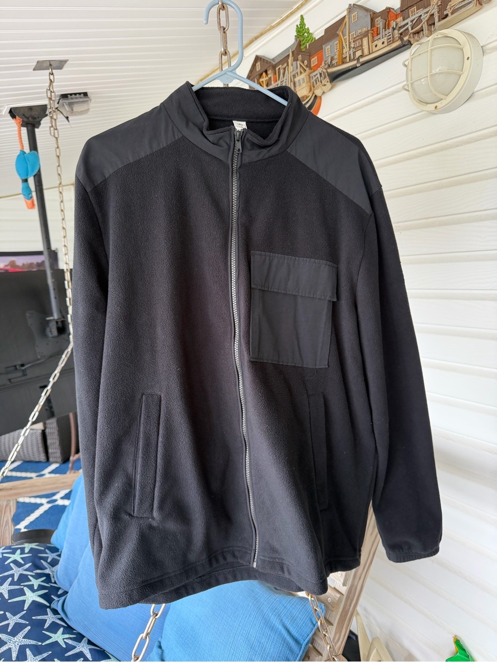 Men's Black Alo zip-up fleece